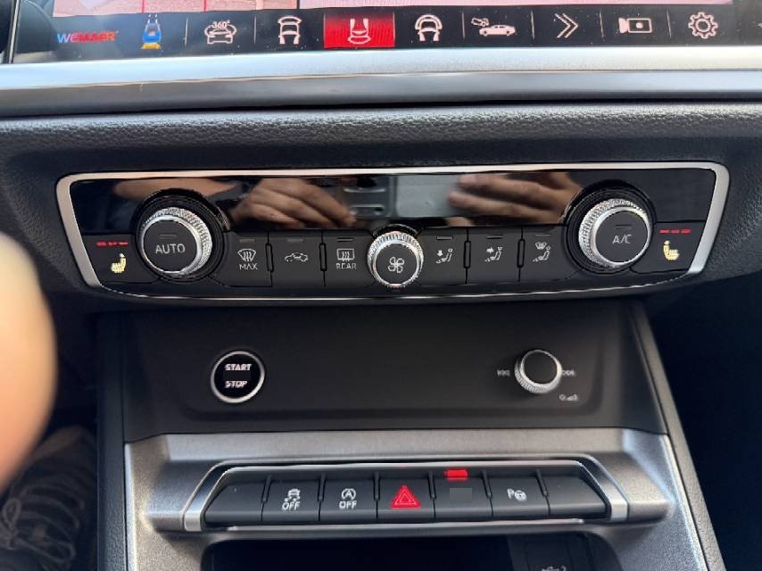 Audi Q3 2023 car image #11