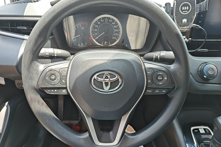 Toyota Corolla 2021 #11 Toyota Corolla 2021 car image #11