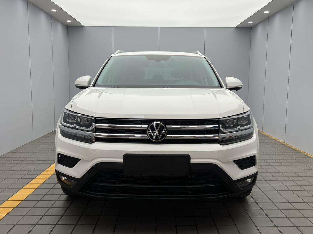 Volkswagen Tharu 2022 car image #2