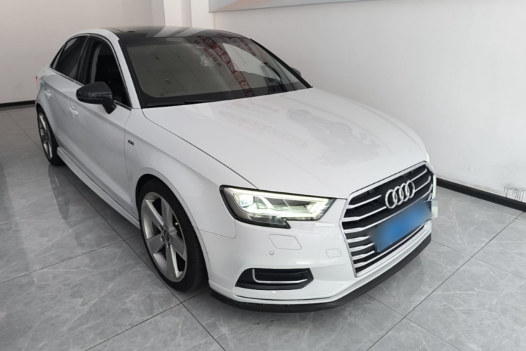Audi A3 2019 #4 Audi A3 2019 car image #4