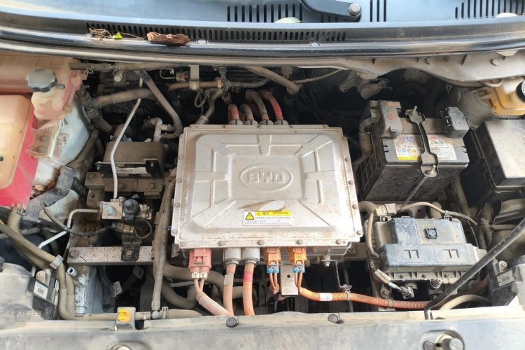 BYD Yuan New Energy 2019 #22 BYD Yuan New Energy 2019 car image #22