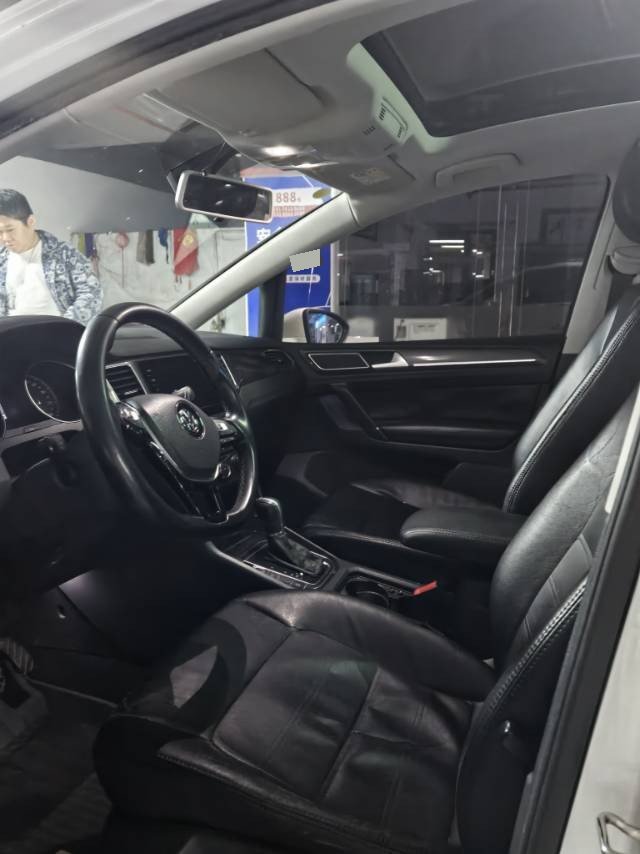 Volkswagen Golf Sportsvan 2017 #8 Volkswagen Golf Sportsvan 2017 car image #8