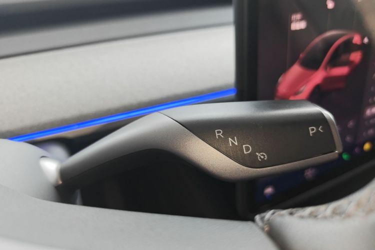 Tesla Model Y 2023 #14 Tesla Model Y 2023 immagine di auto #14