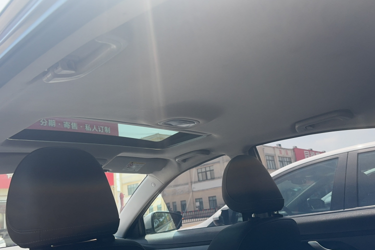 GEELY Emgrand 2021 car image #15