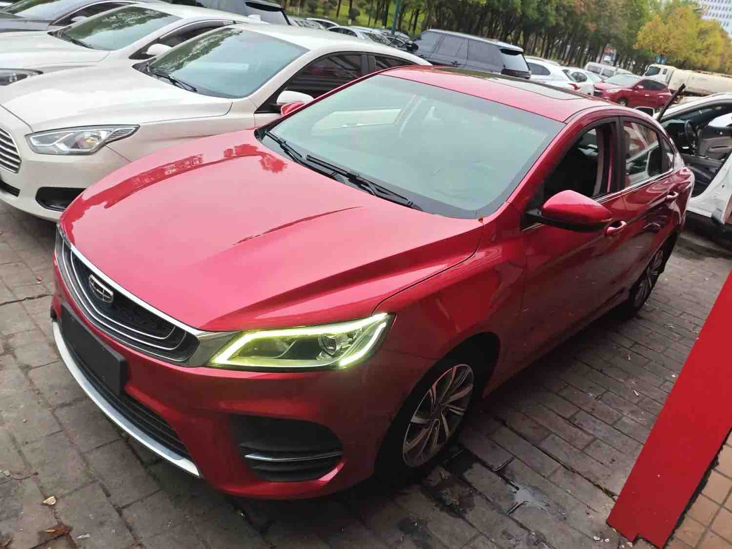 GEELY Binray 2019 immagine di auto 