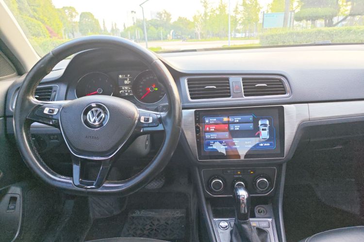 Volkswagen Lavida 2017 car image #25