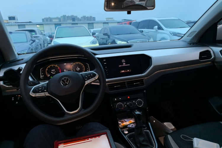 Volkswagen Tacqua 2023 immagine di auto #10