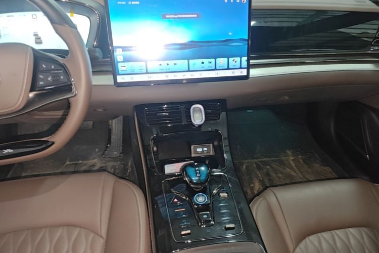 BYD Han 2024 car image #13