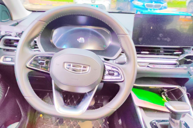 GEELY Emgrand 2023 car image #11