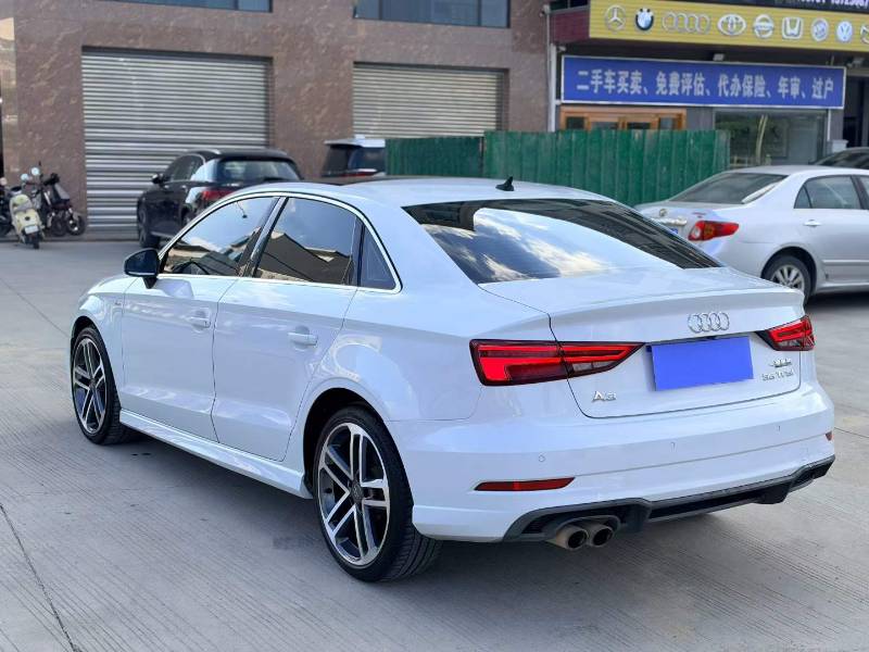 Audi A3 2019 car image #7