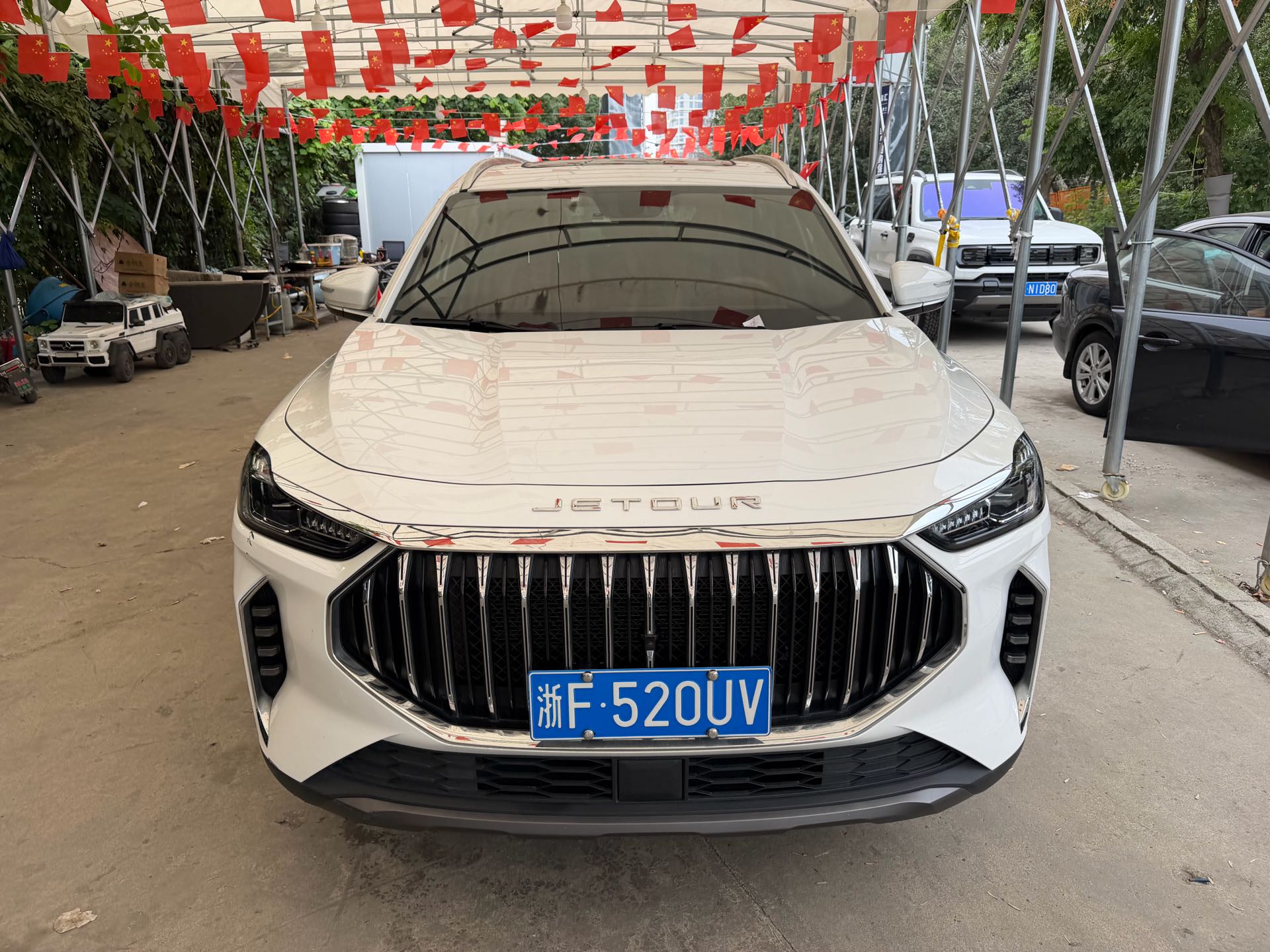 Jetour X70 PLUS 2023 car image #2