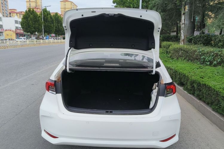 Toyota Corolla 2023 car image #19