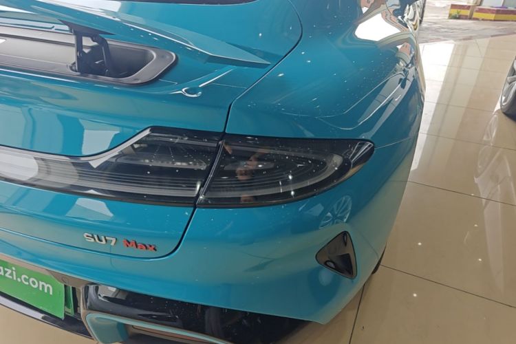 MI SU7 2024 car image #8