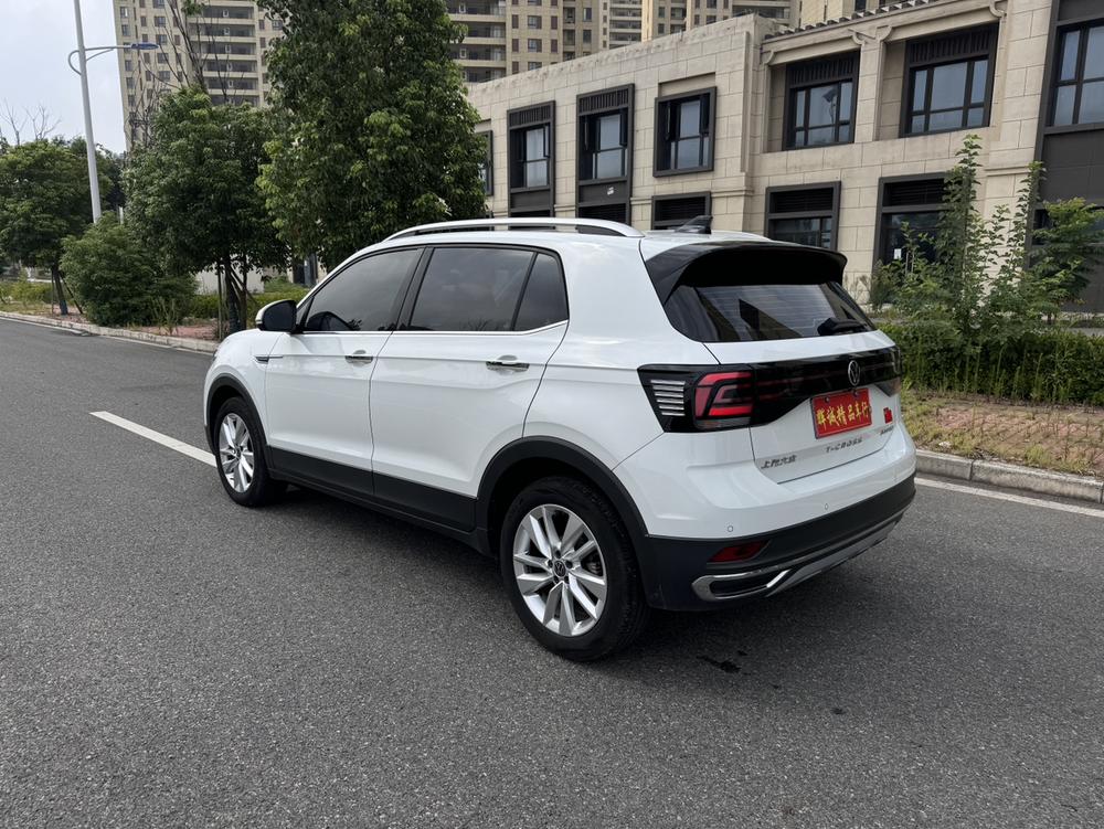 Volkswagen T-Cross 2024 car image #5
