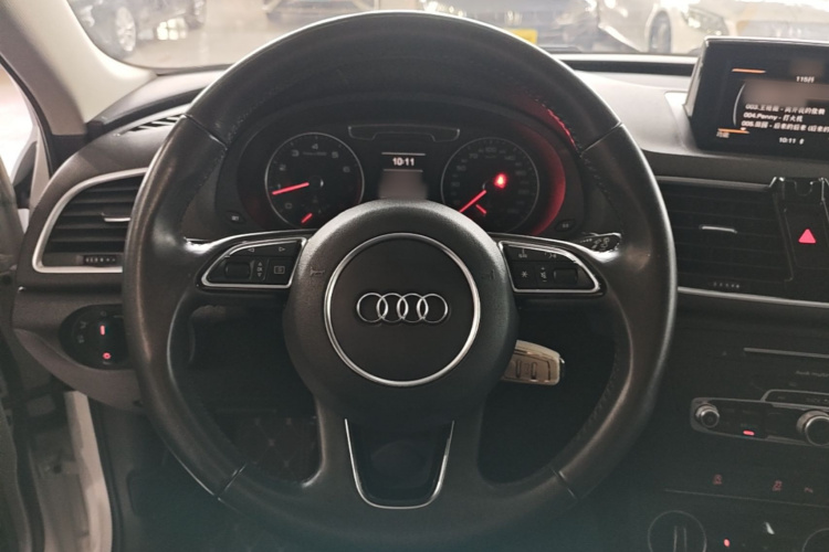 Audi Q3 2019 immagine di auto #11