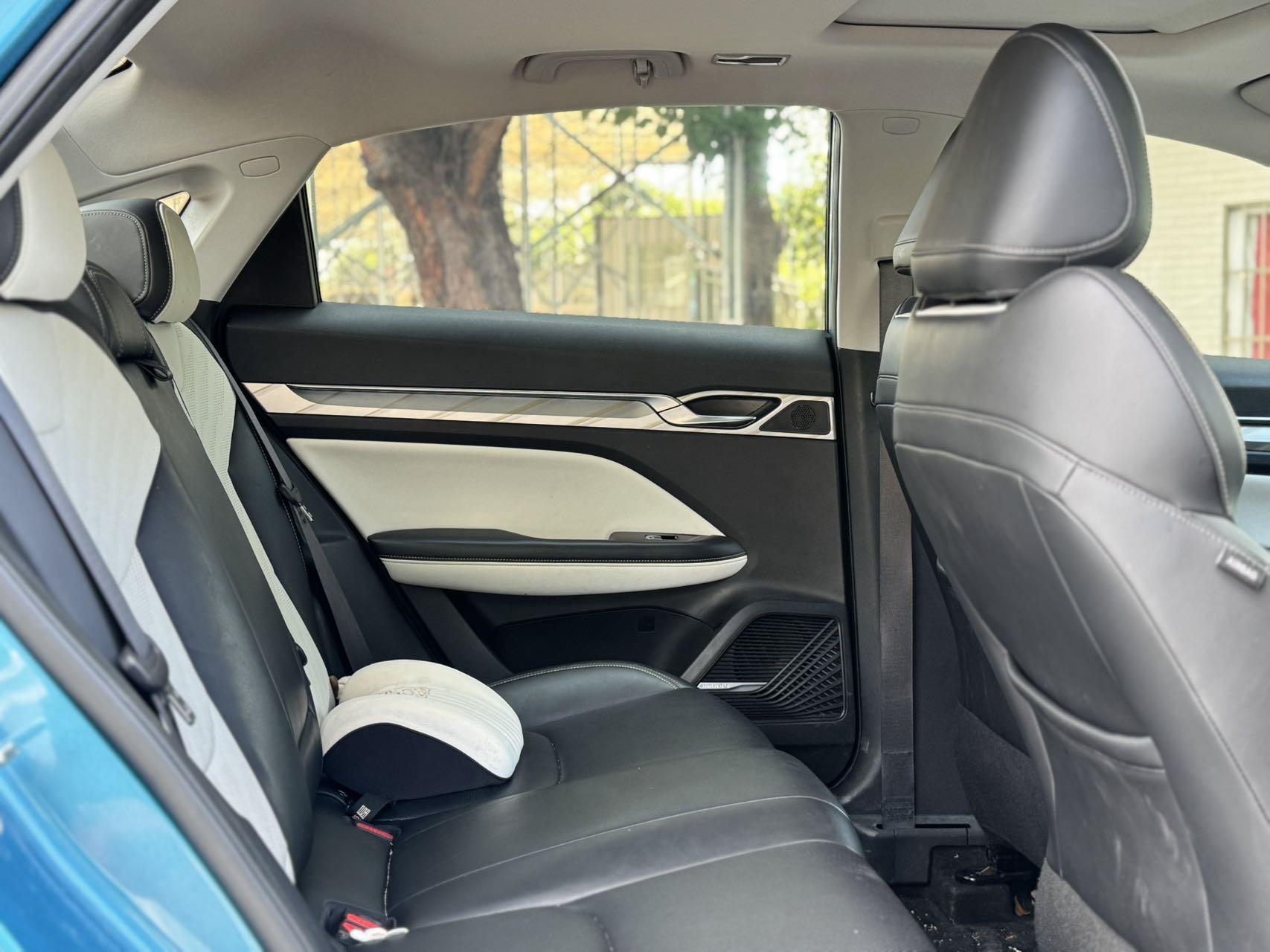 GEELY Emgrand L 2022 car image #8