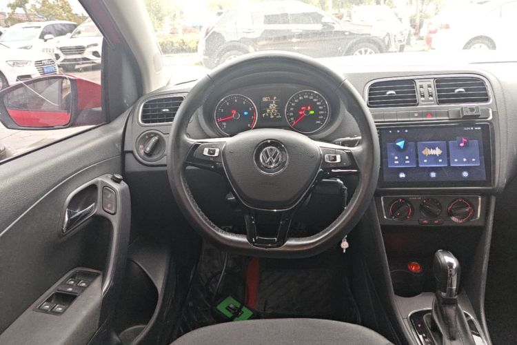 Volkswagen Polo 2018 #11 Volkswagen Polo 2018 car image #11