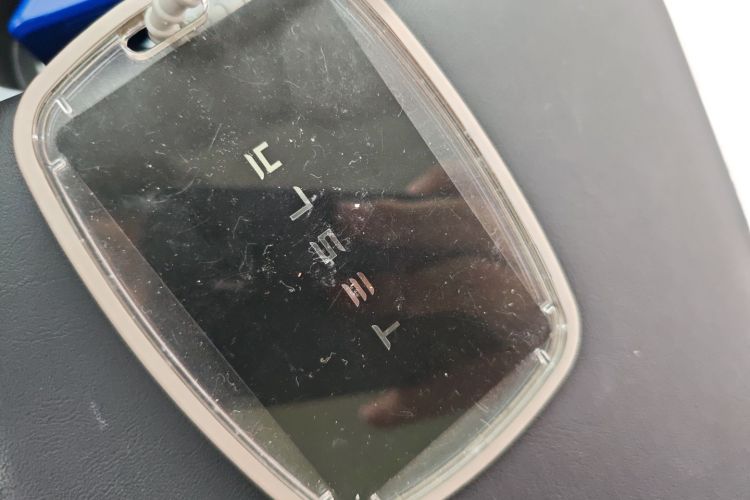 Tesla Model 3 2023 car image #9