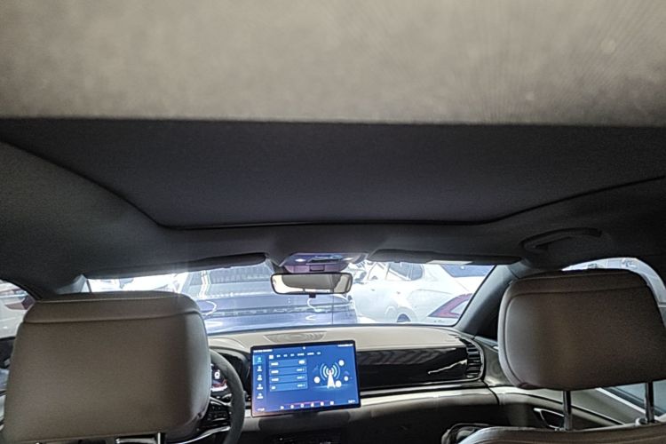BYD Han 2022 car image #18