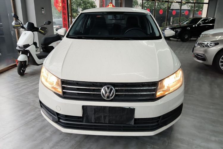 Volkswagen Santana 2021 car image #3
