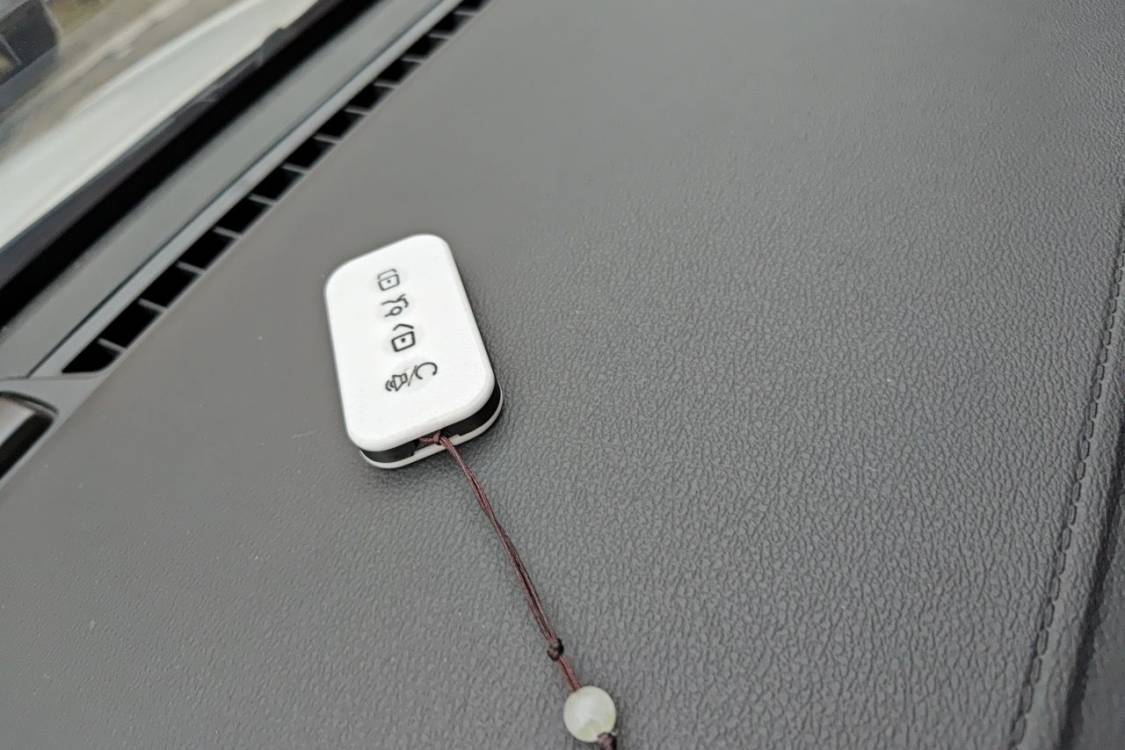 GEELY Emgrand 2019 #28 GEELY Emgrand 2019 car image #28