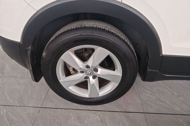 Volkswagen T-Cross 2021 immagine di auto #10