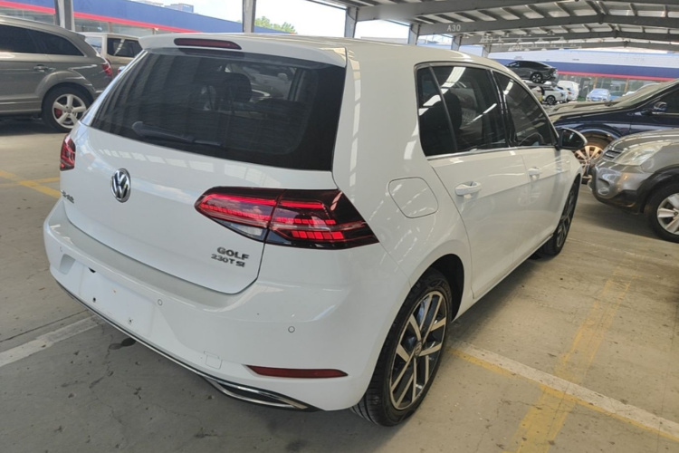Volkswagen Golf 2018 #7 Volkswagen Golf 2018 car image #7