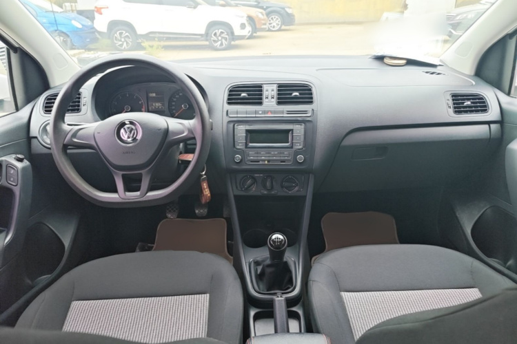 Volkswagen Polo 2017 #11 Volkswagen Polo 2017 car image #11