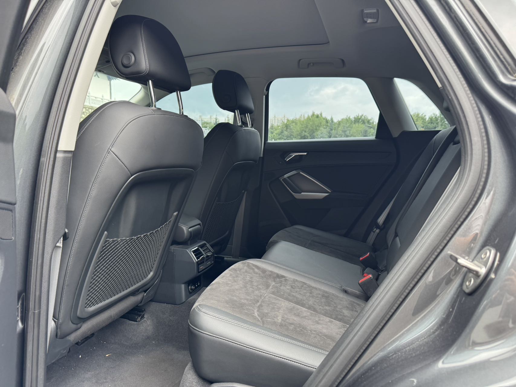 Audi Q3 2022 car image #14