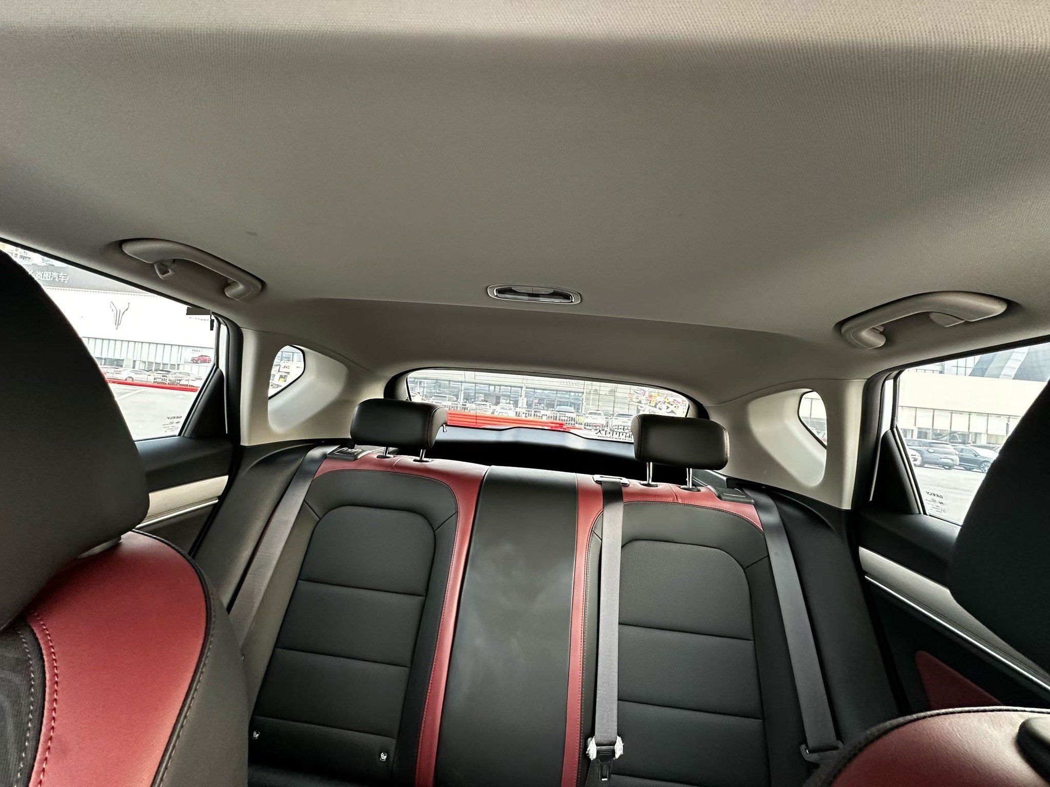 GEELY Coolray 2022 immagine di auto #7