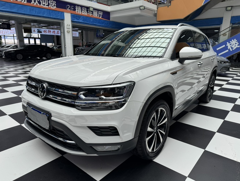 Volkswagen Tharu 2022 imagen de coche #2
