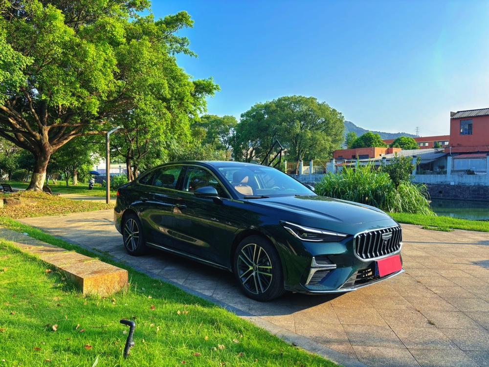 GEELY Emgrand 2025 car image #3