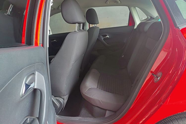 Volkswagen Polo 2016 #17 Volkswagen Polo 2016 car image #17