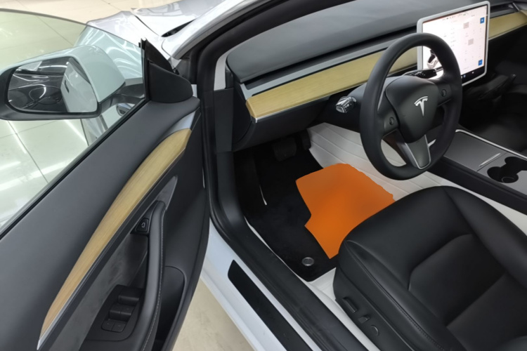 Tesla Model 3 2021 #16 Tesla Model 3 2021 car image #16