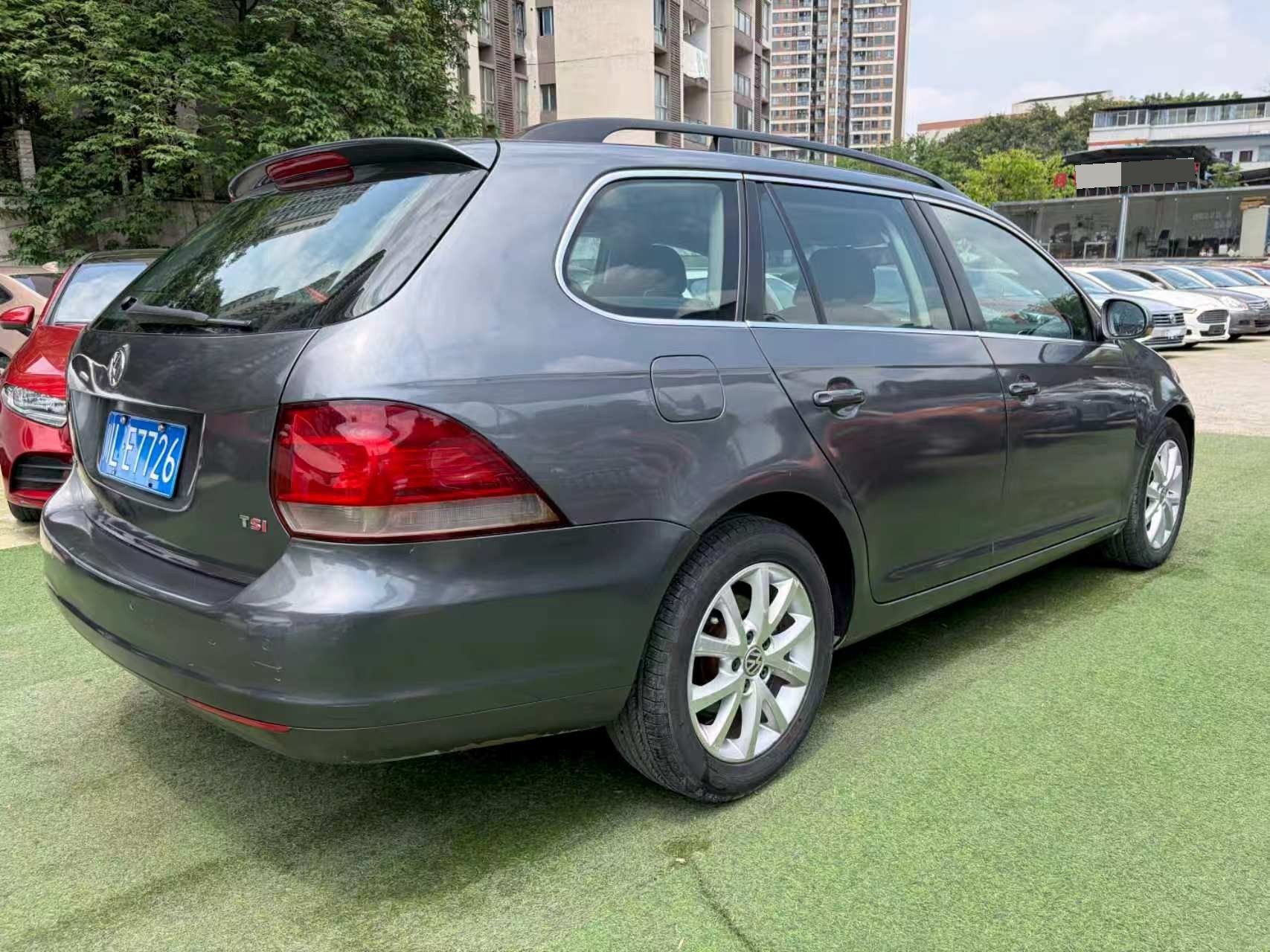 Volkswagen Golf (Imported) 2013 изображение автомобиля #4