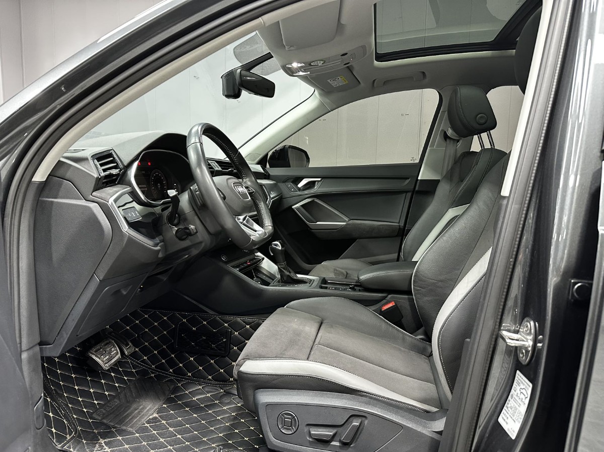Audi Q3 2022 #4 Audi Q3 2022 car image #4