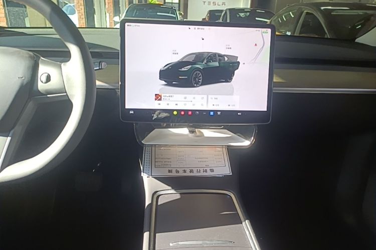 Tesla Model Y 2023 #13 Tesla Model Y 2023 car image #13
