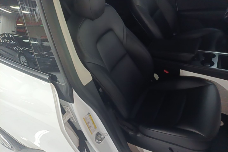 Tesla Model Y 2022 #24 Tesla Model Y 2022 car image #24
