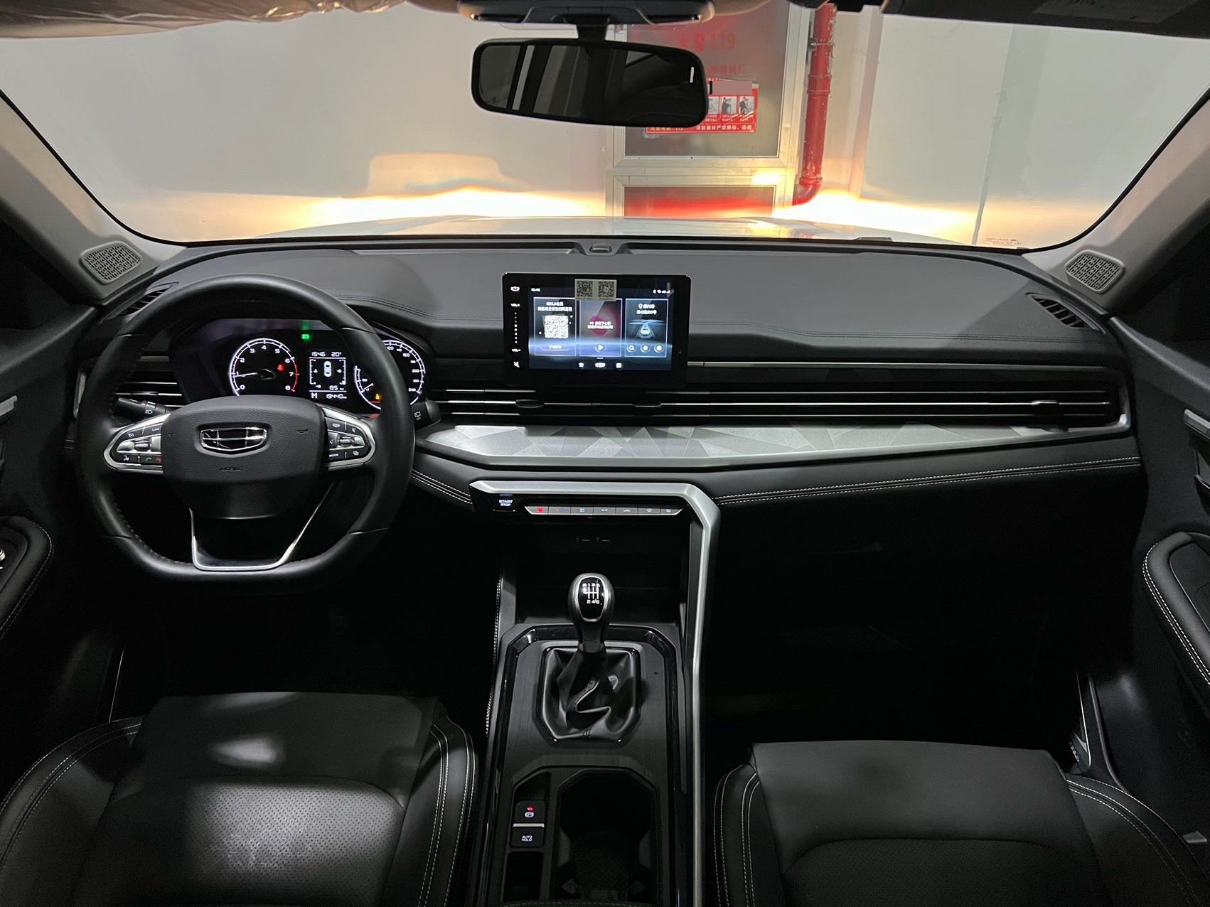 GEELY Vision X6 2021 car image #11