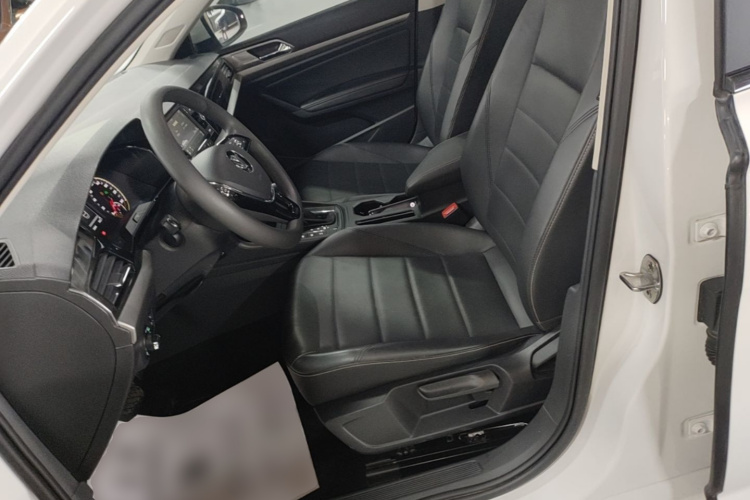 Volkswagen Lavida 2019 #15 Volkswagen Lavida 2019 car image #15