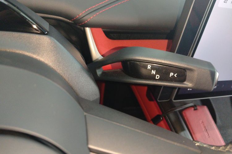 MI SU7 2024 image de voiture #14