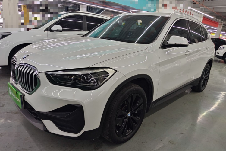 BMW X1 2019 #2 BMW X1 2019 car image #2