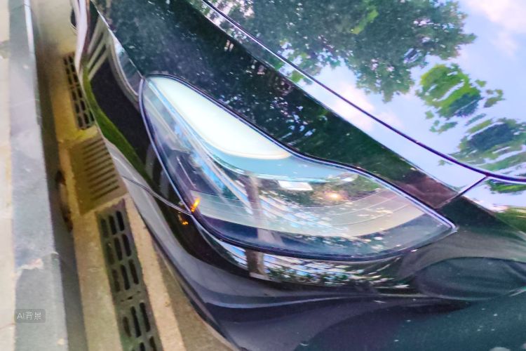 Tesla Model Y 2022 immagine di auto #8