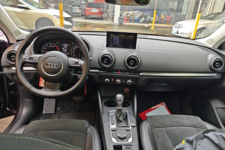 Audi A3 2016 imagem de carro #10