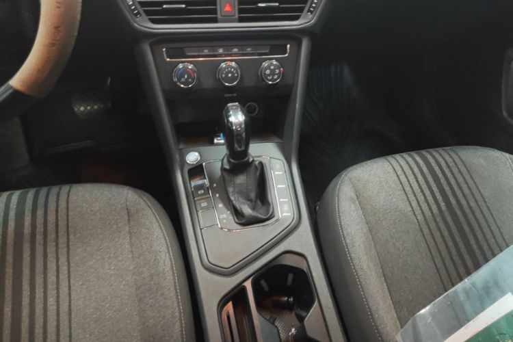 Volkswagen Tharu 2021 #18 Volkswagen Tharu 2021 car image #18