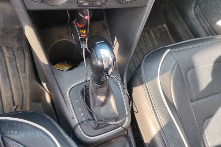 Volkswagen Polo 2019 car image #16