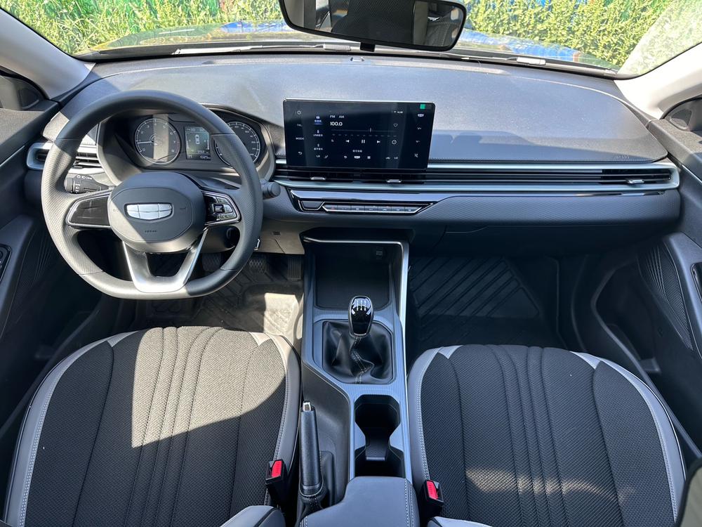 GEELY Emgrand 2026 car image #7