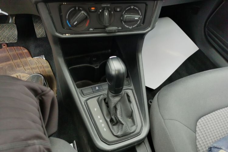 Volkswagen Santana 2019 car image #14