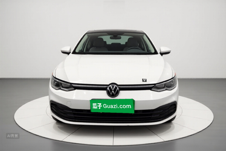 Volkswagen Golf 2022 car image #3