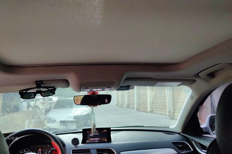 Audi Q3 2017 car image #20